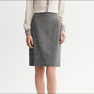 Banana Republic wool Plaid Pencil Skirt